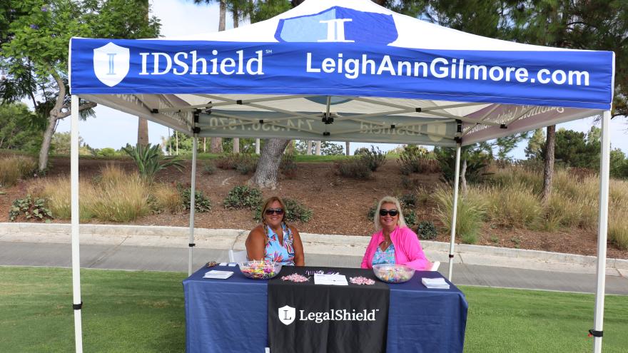 IDShield and LeighAnnGilmore.com Booth